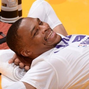 开云体育入口-遭口诛笔伐依然满面笑容 加盟湖人让韦少毫不后悔